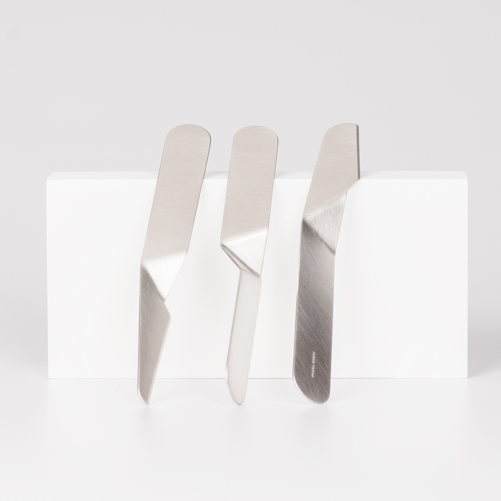 Set of 3 stainless steel cheese knives