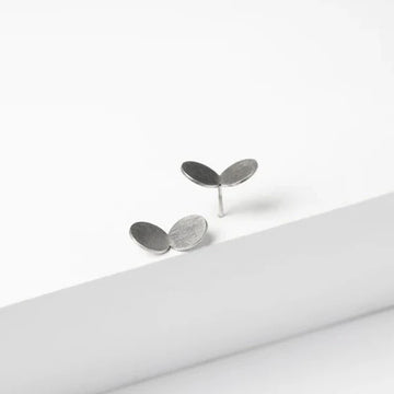 double dot shaped stud earrings 